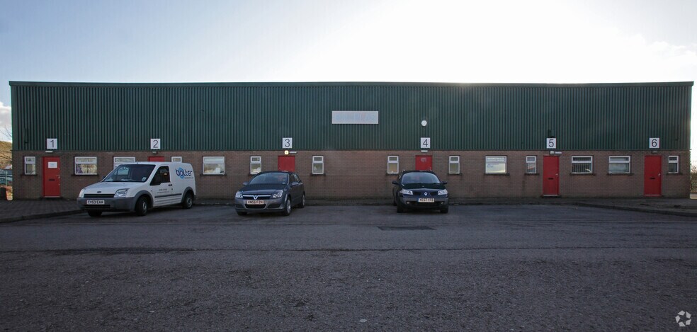 Blaenavon Rd, Brynmawr à louer - Photo du bâtiment - Image 3 de 8