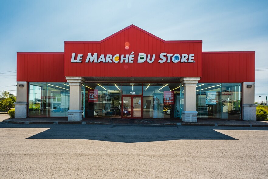 570 Mont Pionniers, Terrebonne, QC à louer - Photo du bâtiment - Image 3 de 20