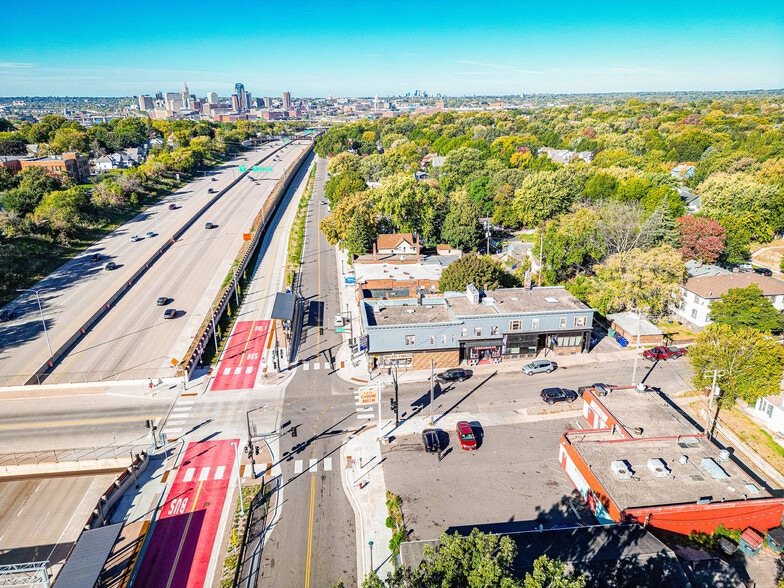 365 Earl St, Saint Paul, MN for sale - Building Photo - Image 3 of 18