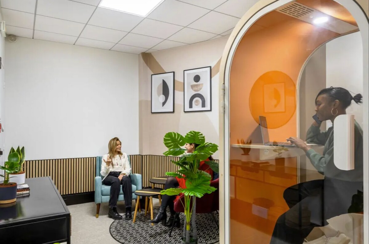 48 Rue Montmartre, Paris for lease Interior Photo- Image 1 of 6