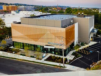 Plus de détails pour 80 Elm St, Watertown, MA - Local d'activités à louer