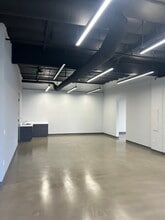 6914 Canby Ave, Reseda, CA for lease Interior Photo- Image 2 of 6