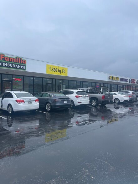 8300-8358 Long Point Rd, Houston, TX à louer - Photo du bâtiment - Image 1 de 5