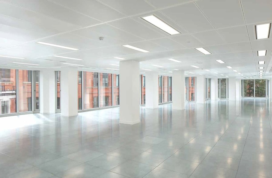 123 Victoria St, London for lease - Interior Photo - Image 3 of 8