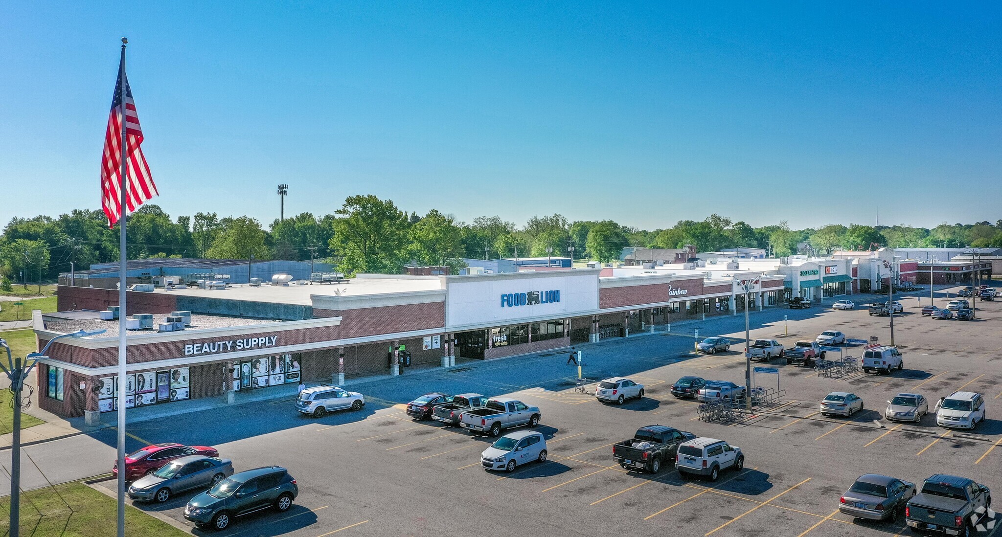 330-342 N Eastern Blvd, Fayetteville, NC for lease Primary Photo- Image 1 of 12