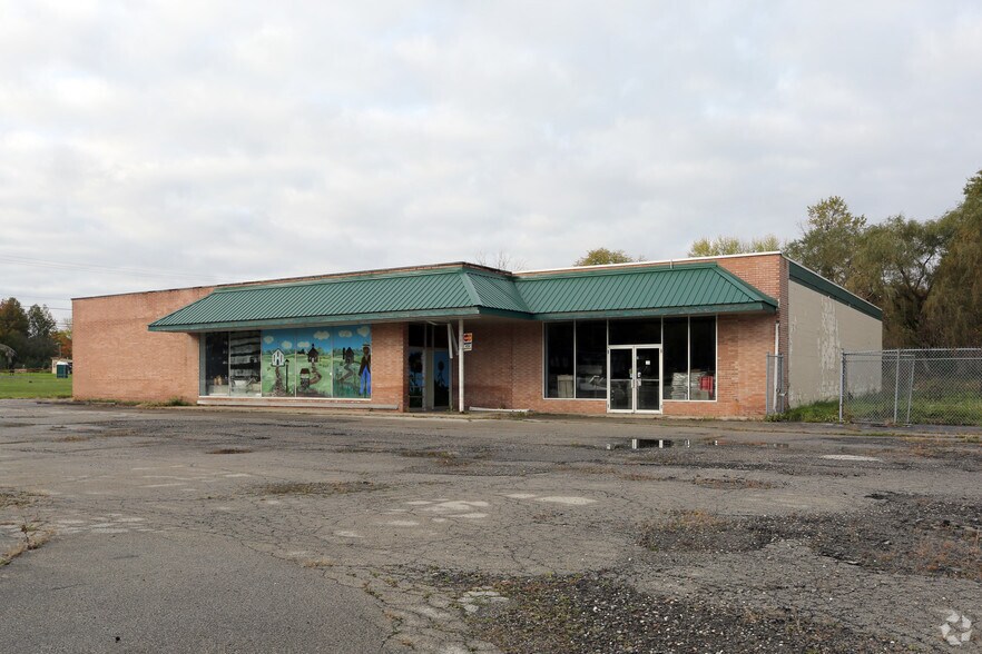 6730 Tod Ave, Warren, OH à vendre - Photo principale - Image 2 de 2