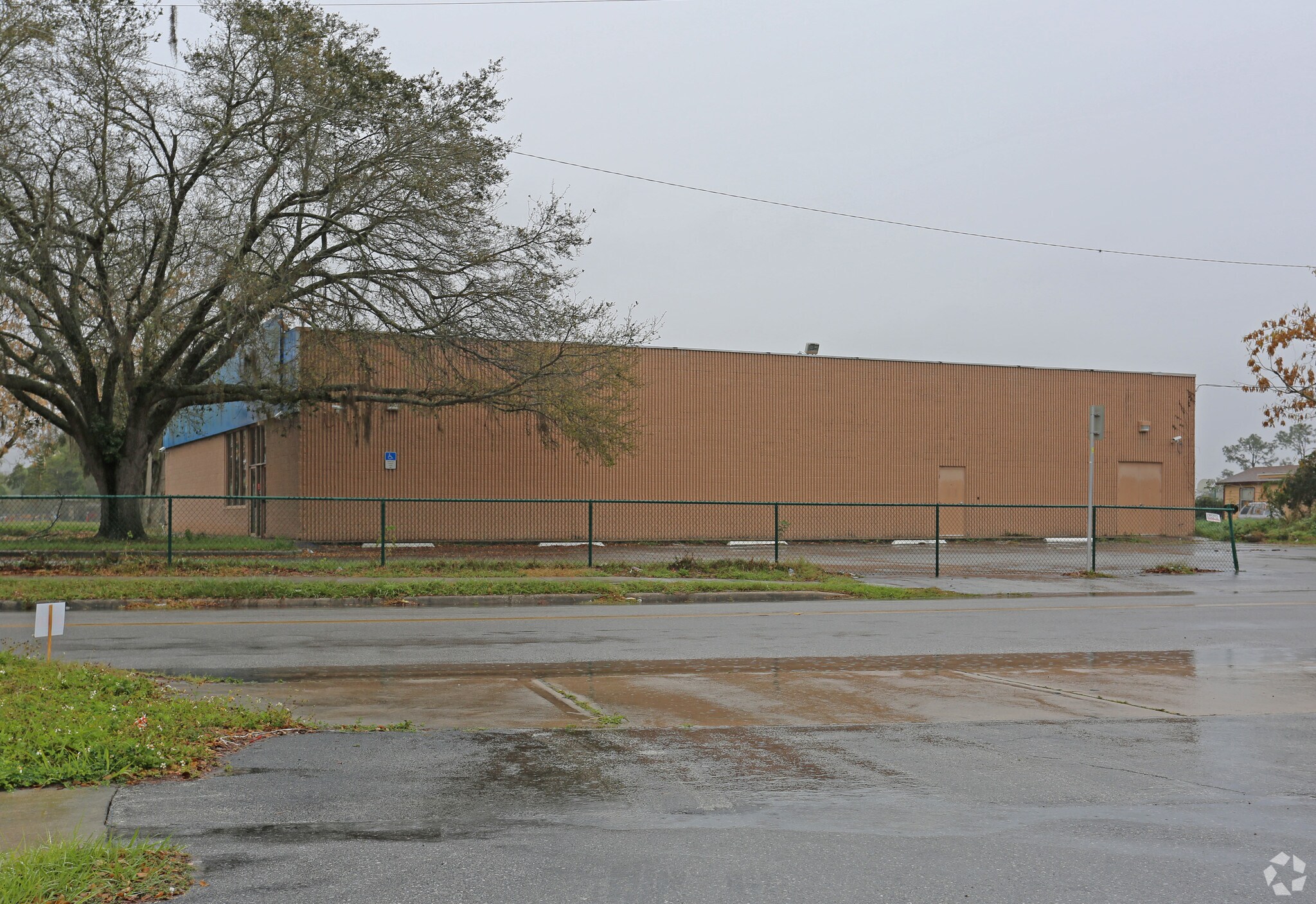 2590 Havendale Blvd, Winter Haven, FL for lease Primary Photo- Image 1 of 52