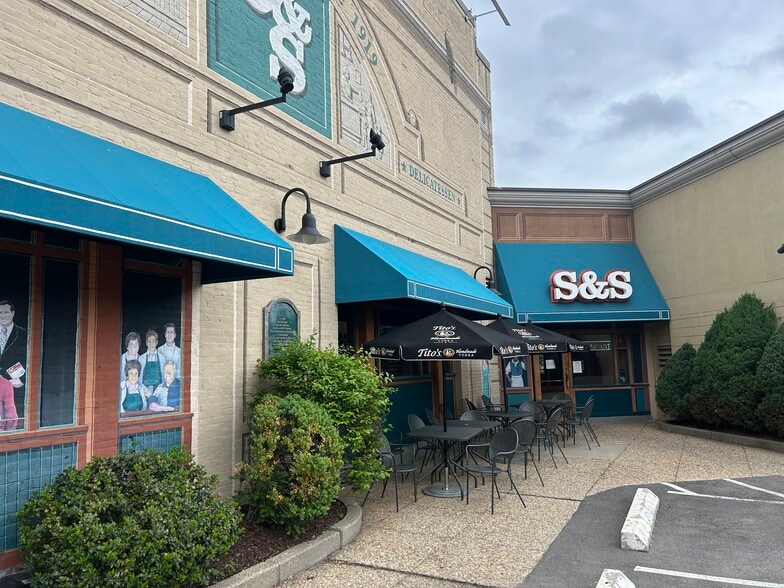 1334 Cambridge St, Cambridge, MA for lease - Building Photo - Image 3 of 5