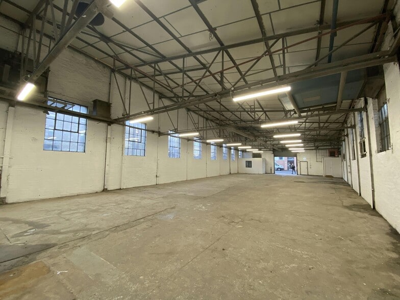 157 Curle St, Glasgow for lease - Building Photo - Image 2 of 6