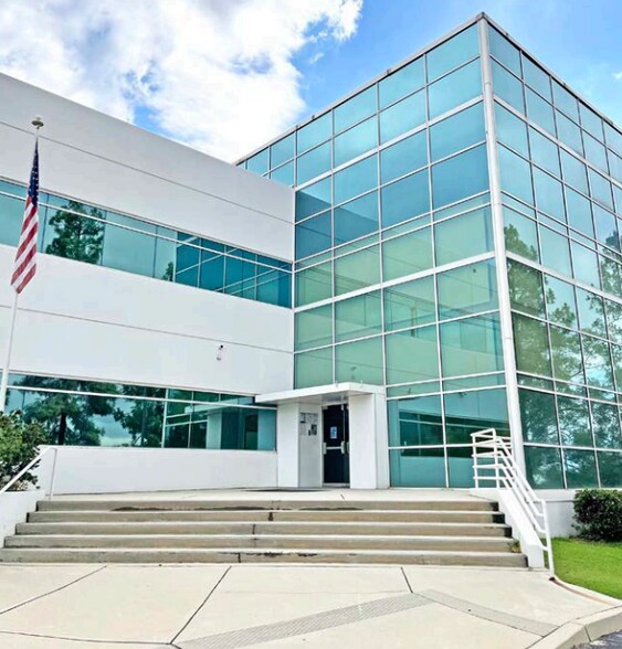 1151 W 5th St, Azusa, CA à vendre - Photo du bâtiment - Image 2 de 13