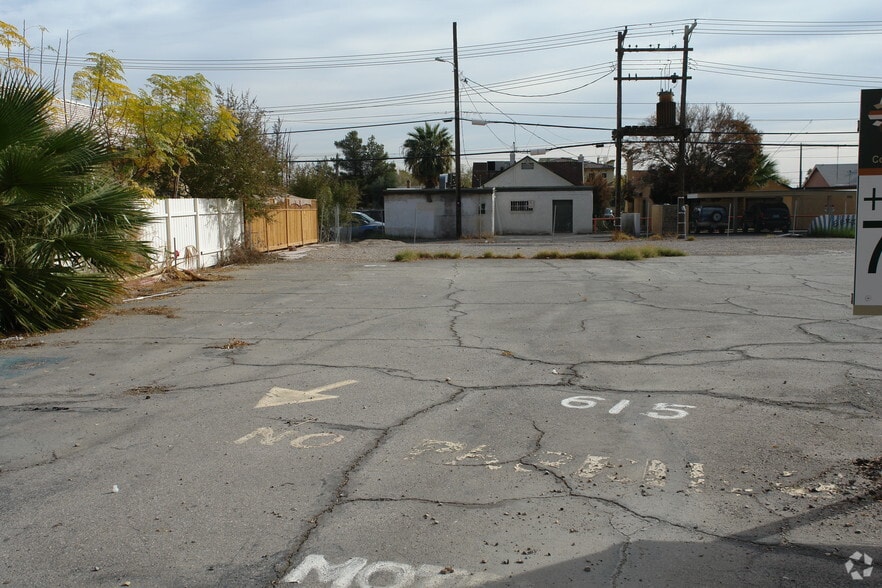 615 S Las Vegas Blvd, Las Vegas, NV for sale - Building Photo - Image 2 of 13