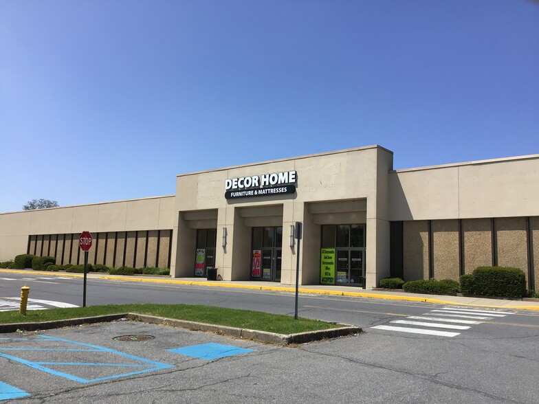 123 Palmer Park Mall, Easton, PA for lease - Building Photo - Image 2 of 8