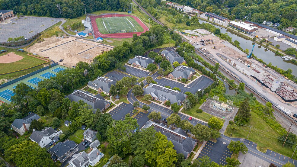 71 Monroe Ave, Pittsford, NY à vendre - Photo du bâtiment - Image 3 de 22