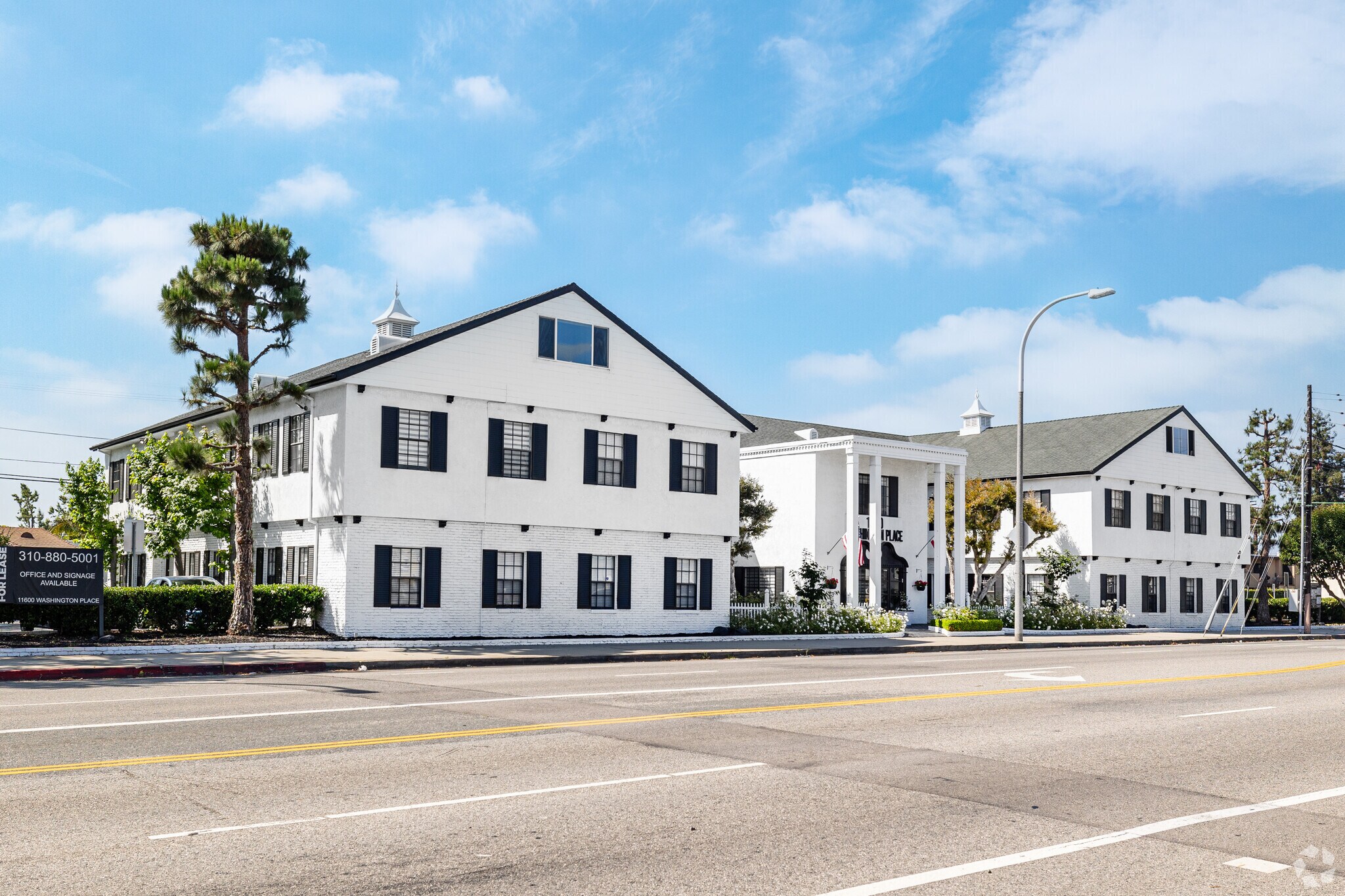11600-11610 Washington Pl, Culver City, CA à louer Photo du bâtiment- Image 1 de 36
