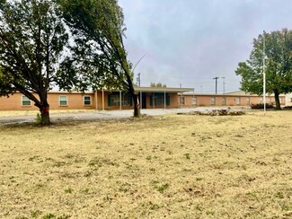 Plus de détails pour 215 W 3rd St, Helena, OK - Spécialité à vendre