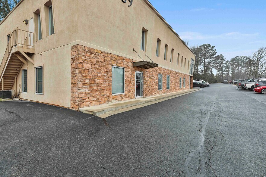 1039 Sullivan Rd, Newnan, GA for lease - Building Photo - Image 2 of 15
