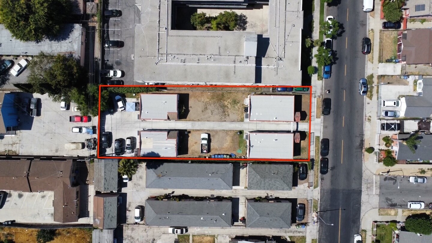 6333 8th Ave, Los Angeles, CA à vendre Photo principale- Image 1 de 1