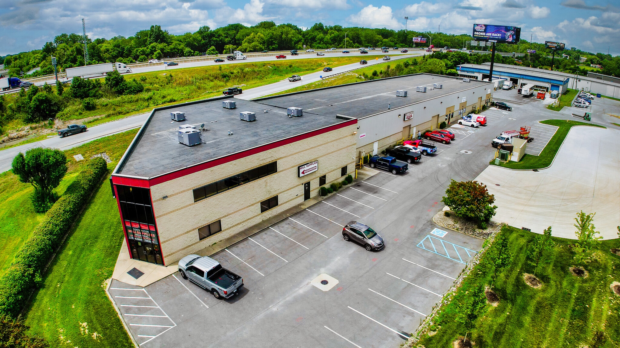 7522-7528 E Pendleton Pike, Indianapolis, IN for lease Primary Photo- Image 1 of 14