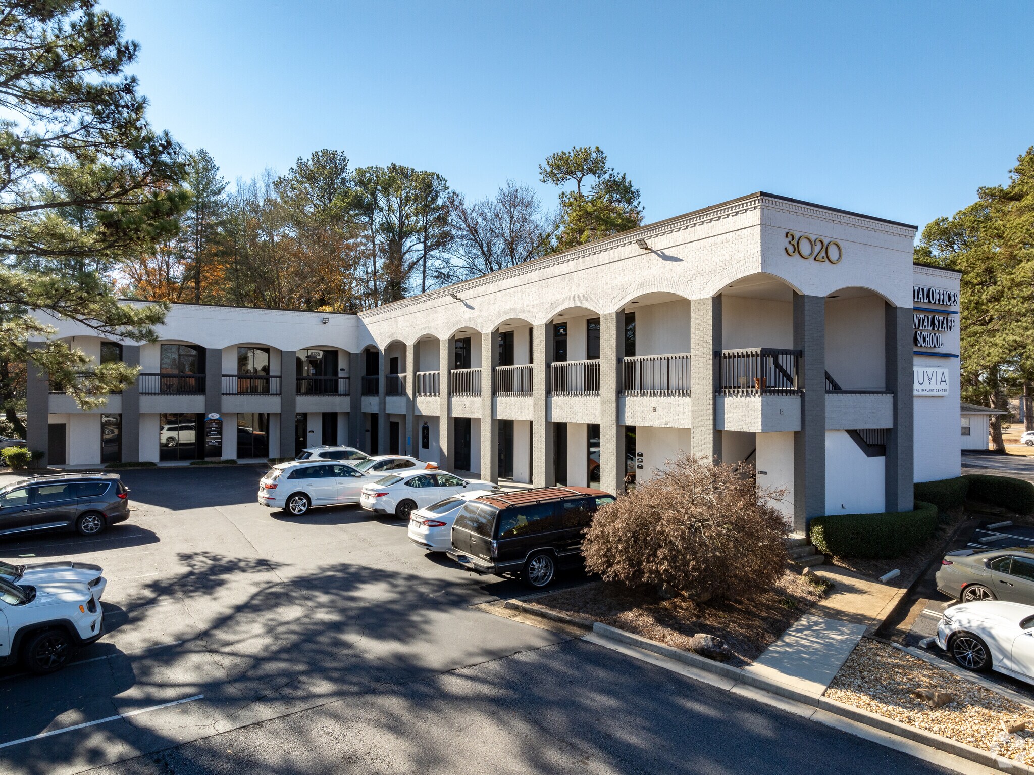3020 Roswell Rd NE, Marietta, GA à louer Photo principale- Image 1 de 20