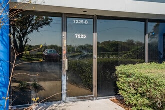 7201-7243 Bryan Dairy Rd, Largo, FL for lease Building Photo- Image 2 of 5