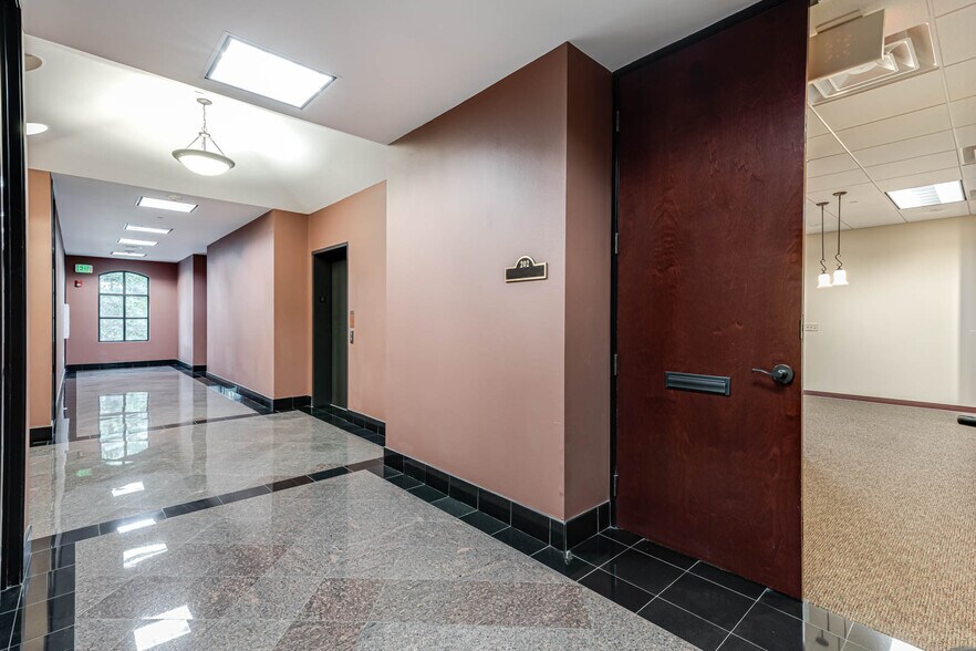 2632 Broadway St, San Antonio, TX à louer - Hall d’entrée - Image 2 de 18