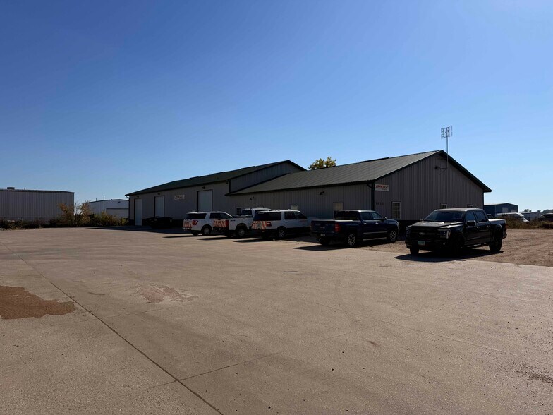 1822 23rd S st, Moorhead, MN à louer - Photo du bâtiment - Image 1 de 7