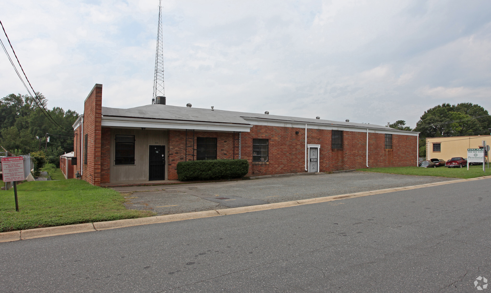 415 Foster Ave, Charlotte, NC for sale Primary Photo- Image 1 of 10