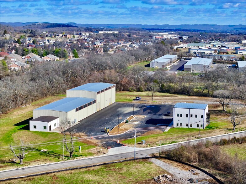 1050 Cairo Rd, Gallatin, TN à louer - Photo principale - Image 2 de 27