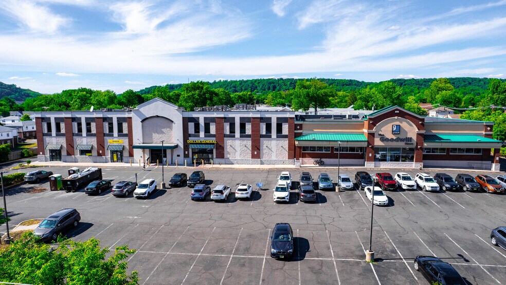 509-513 W Union Ave, Bound Brook, NJ à vendre - Photo du bâtiment - Image 2 de 10