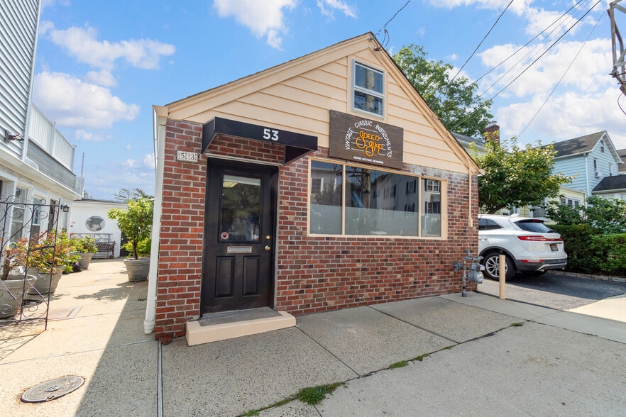 53 Spring St, Oyster Bay, NY for lease - Building Photo - Image 2 of 7