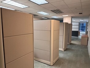 633 Third Ave, New York, NY for lease Interior Photo- Image 2 of 16