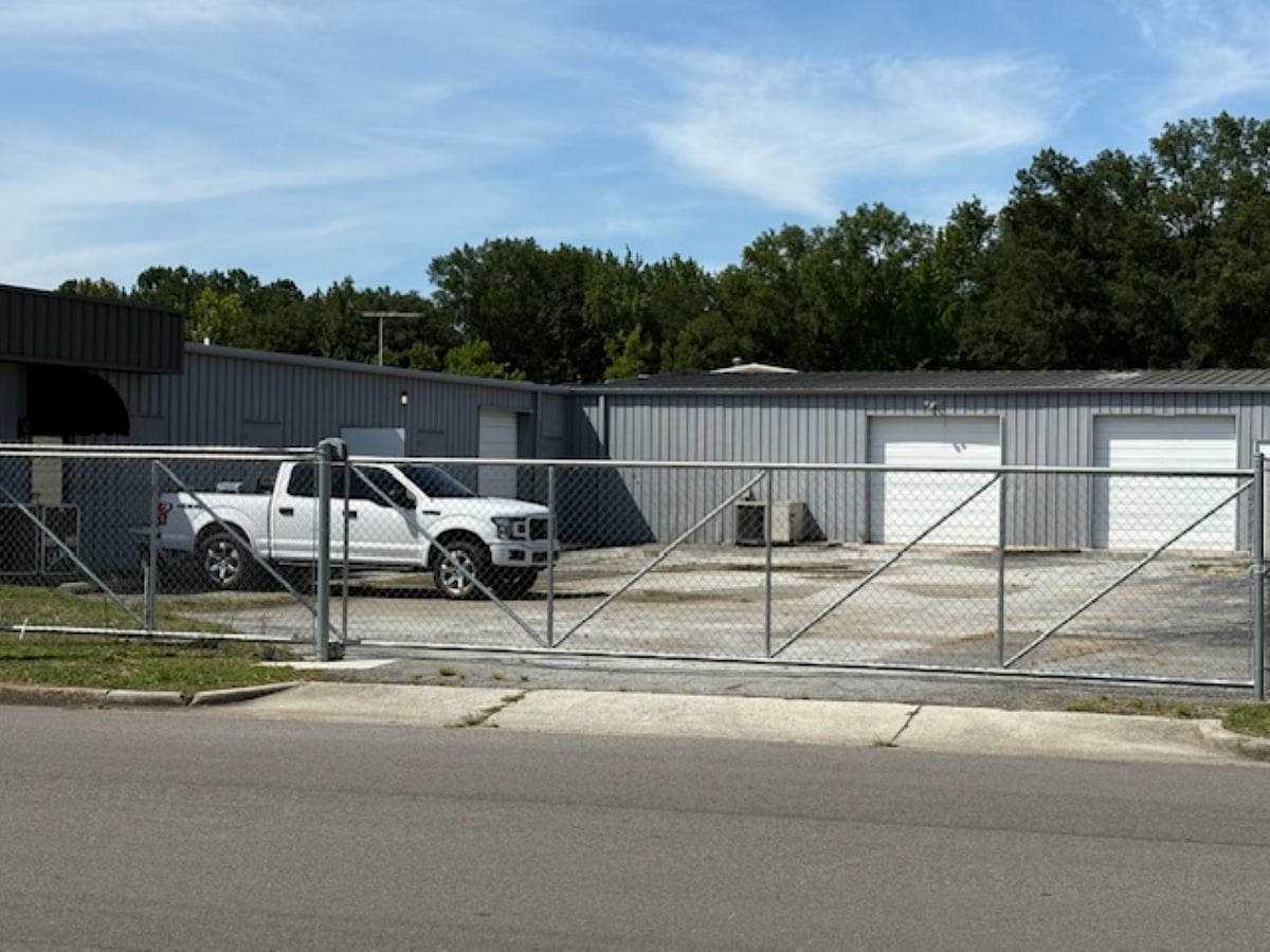 4628 Commercial Dr, Huntsville, AL for lease Building Photo- Image 1 of 18