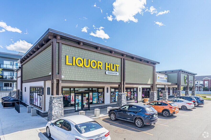 20904 62nd Ave NW, Edmonton, AB à louer - Photo du bâtiment - Image 3 de 4