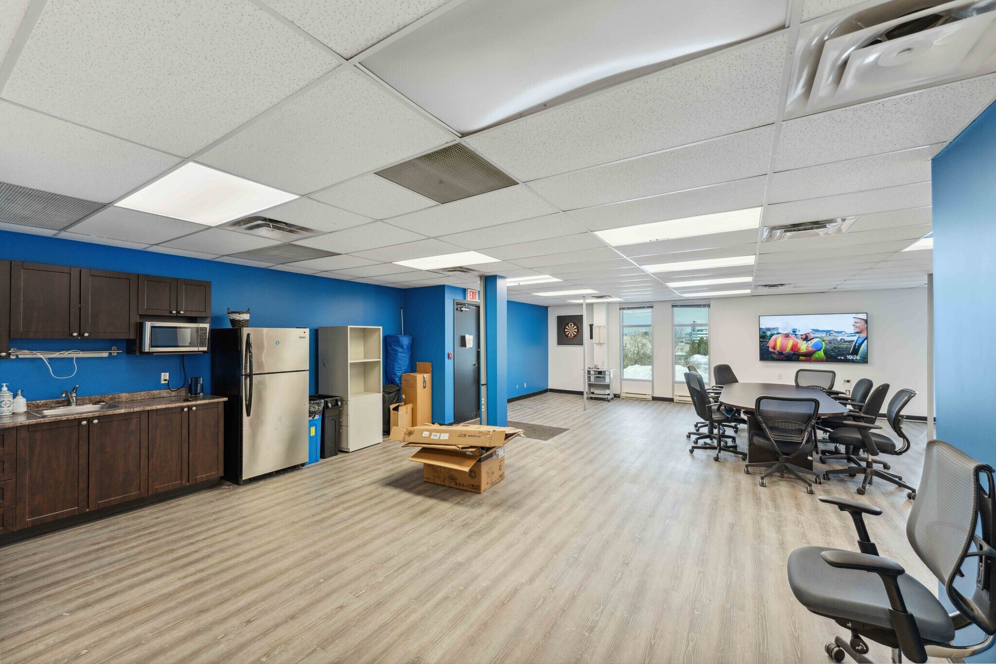 62 Steacie Dr, Ottawa, ON for lease Interior Photo- Image 1 of 4