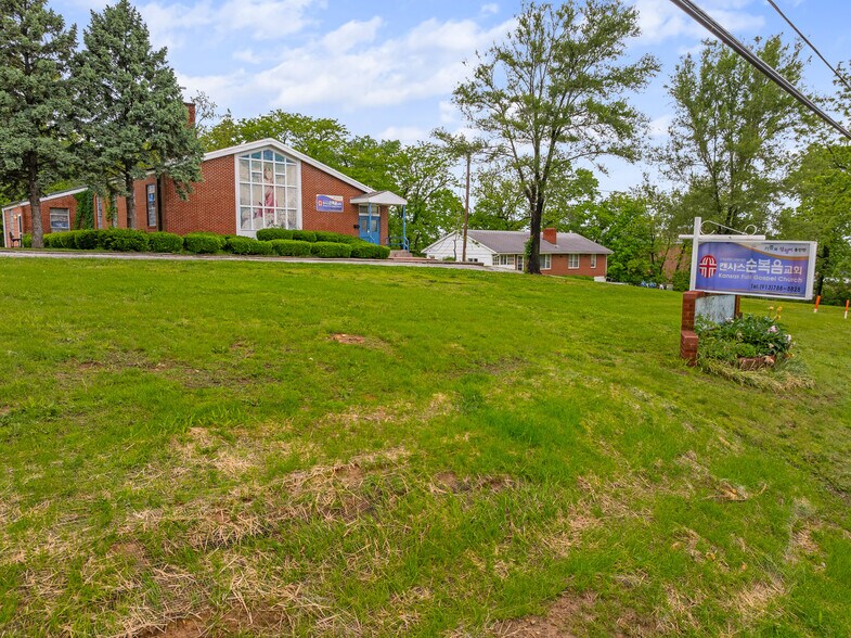 1424 S 55th St, Kansas City, KS à vendre - Photo du bâtiment - Image 1 de 79