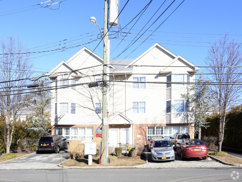 119-121 Montgomery Ave, Scarsdale, NY à vendre - Photo du bâtiment - Image 2 de 3