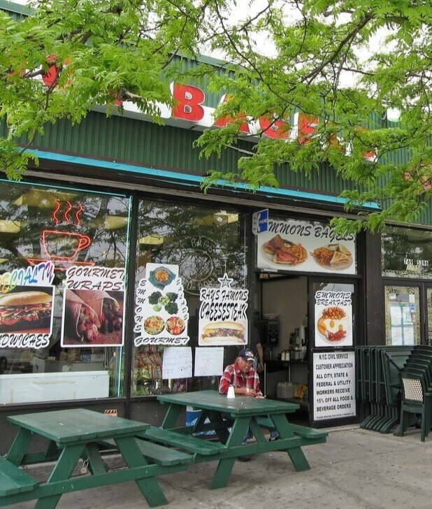 2257 Emmons Ave, Brooklyn, NY à vendre Photo du bâtiment- Image 1 de 1