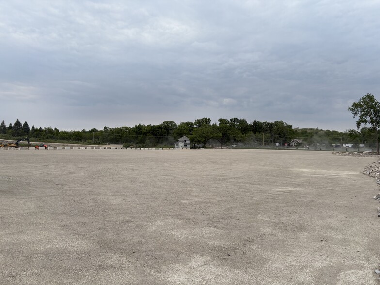 2700 Mound Rd, Rockdale, IL for lease - Building Photo - Image 2 of 9