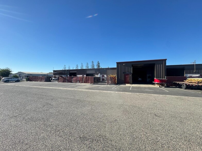 509 Galaxy Way, Modesto, CA for lease - Building Photo - Image 3 of 30