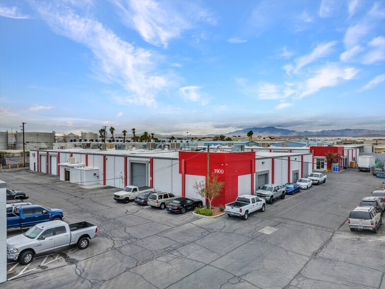 3900 W Ponderosa Way, Las Vegas, NV for sale - Building Photo - Image 1 of 3