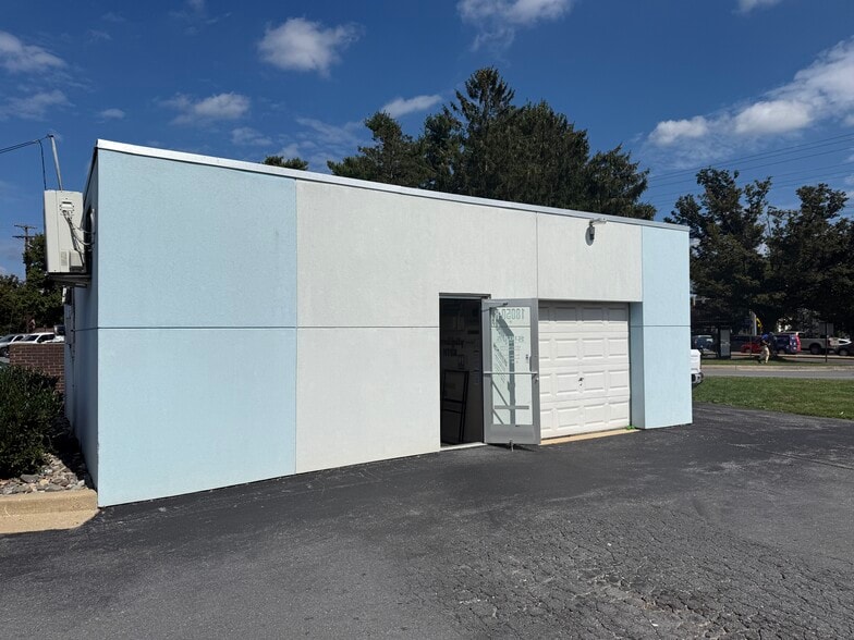 18050-R Georgia Ave, Olney, MD for lease - Building Photo - Image 1 of 3
