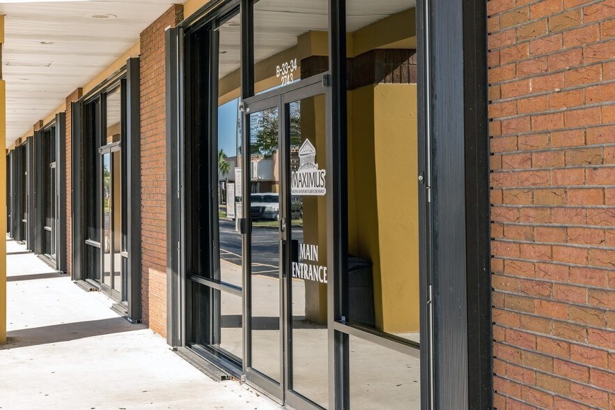 2705-2819 Peters Rd, Fort Pierce, FL à louer - Photo du bâtiment - Image 2 de 11