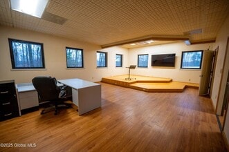 296 Morris Rd, Schenectady, NY for lease Interior Photo- Image 2 of 12