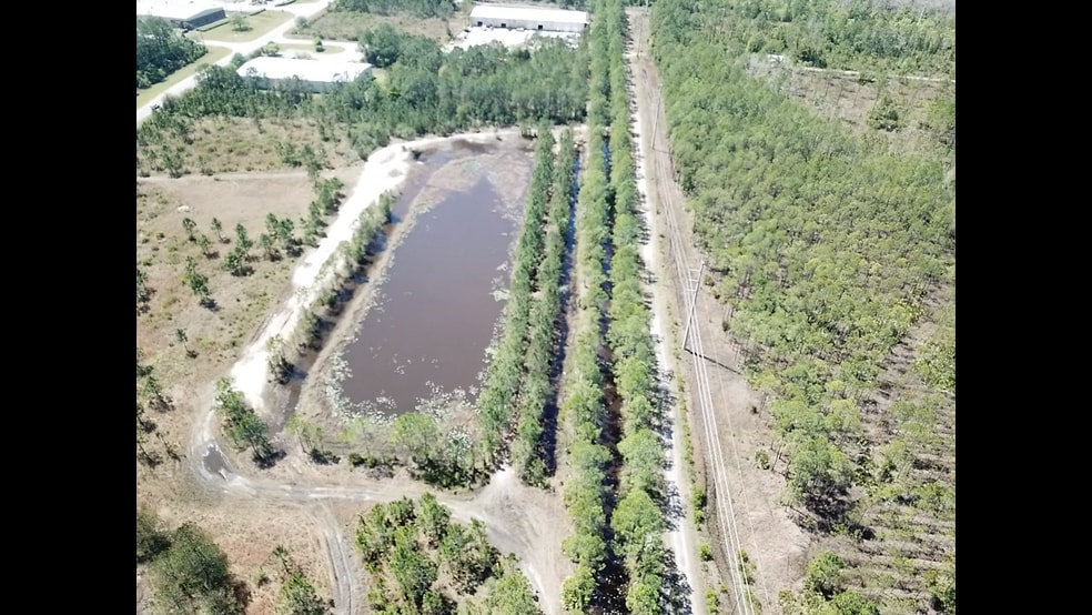 20 Railside Way, Palm Coast, FL for sale - Building Photo - Image 2 of 9