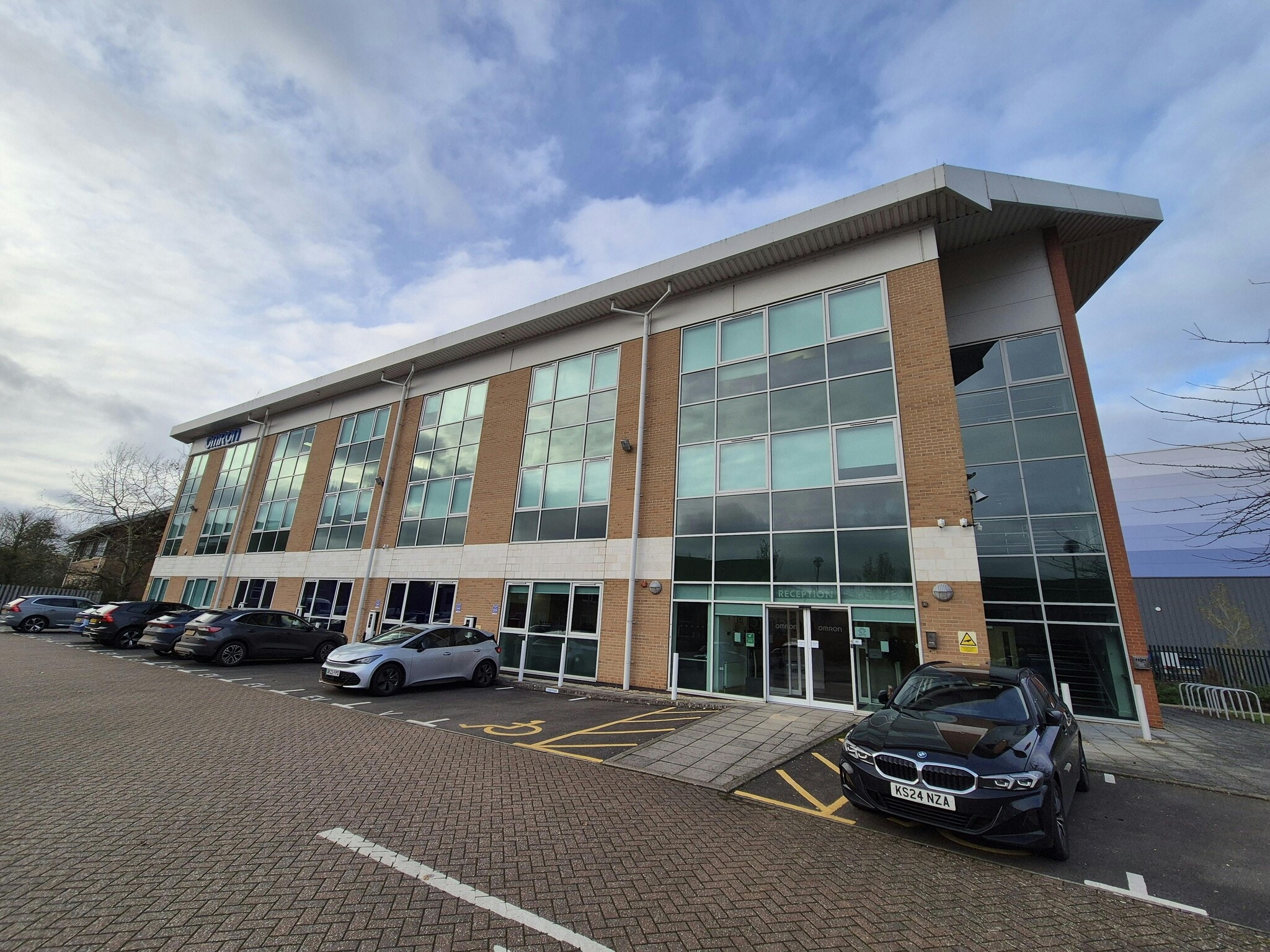 2 Opal Dr, Milton Keynes for sale Building Photo- Image 1 of 5