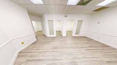 759 SW Federal Hwy, Stuart, FL for lease Interior Photo- Image 2 of 8