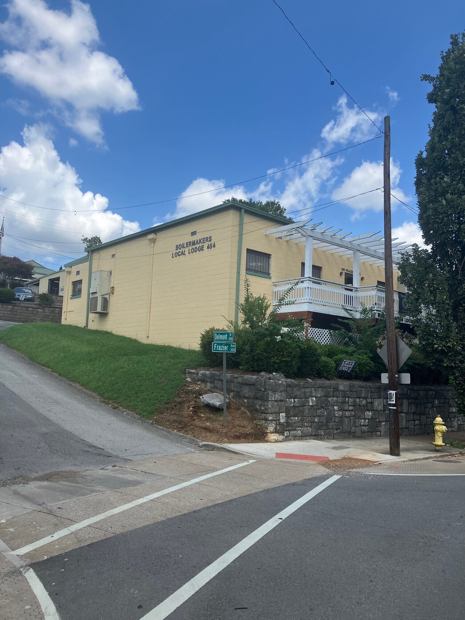 301 Frazier Ave, Chattanooga, TN à vendre Photo principale- Image 1 de 9