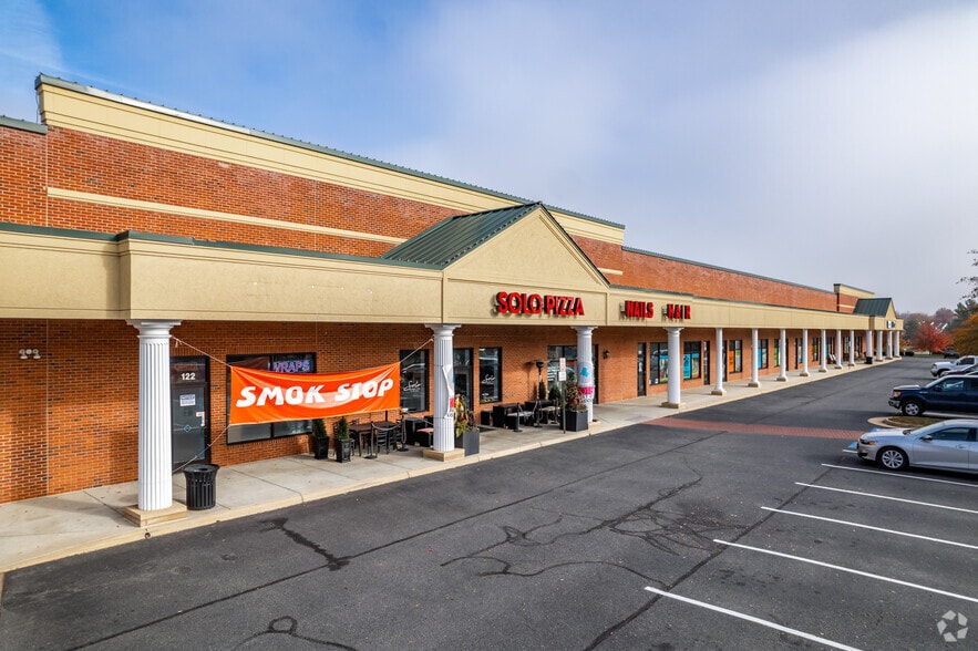 700 Fieldstone Dr, Leesburg, VA for lease - Primary Photo - Image 1 of 1