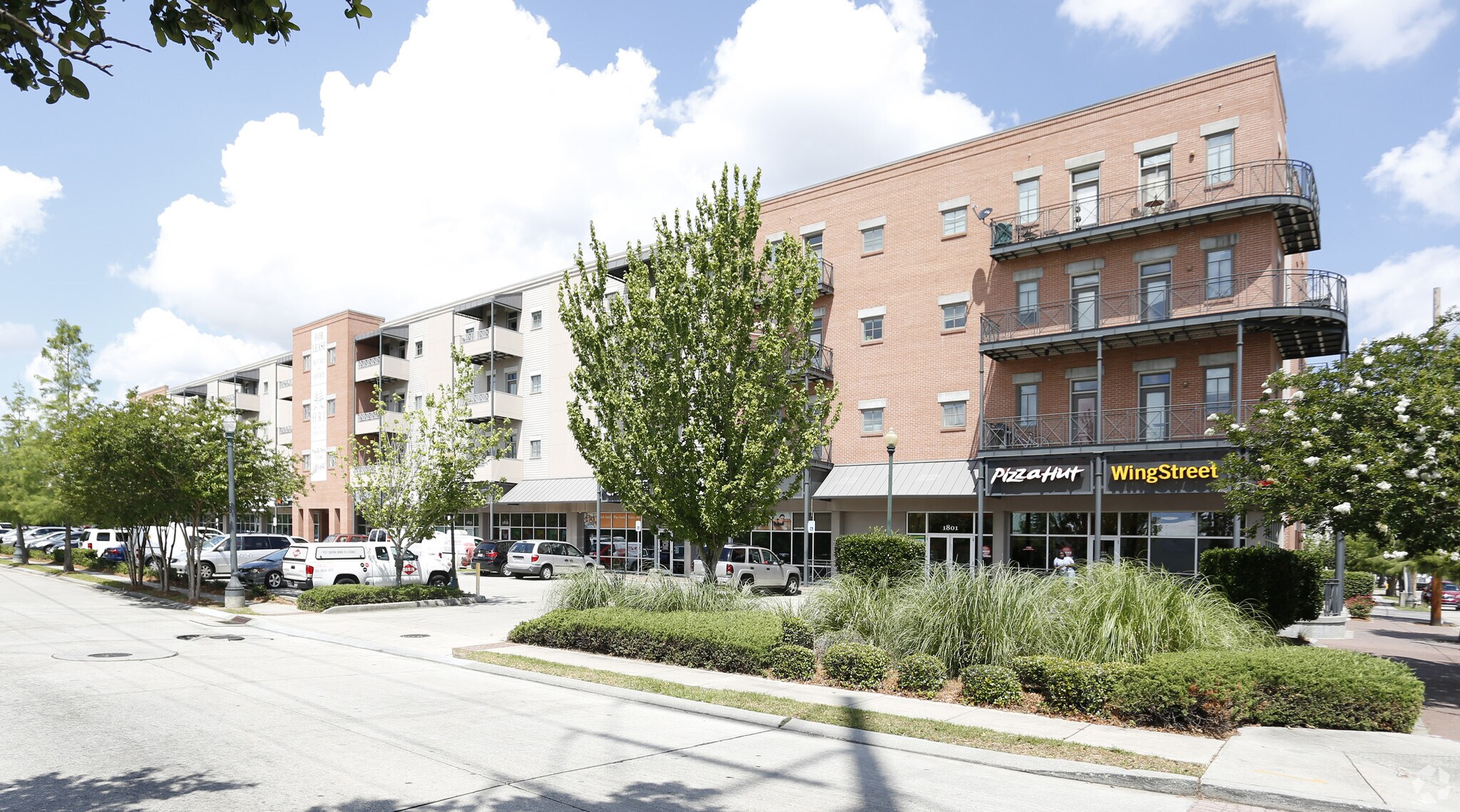 530 Saint Andrew St, New Orleans, LA for lease Building Photo- Image 1 of 3