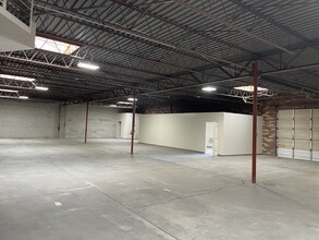 5320 Wells Park Rd, West Jordan, UT for lease Interior Photo- Image 1 of 3